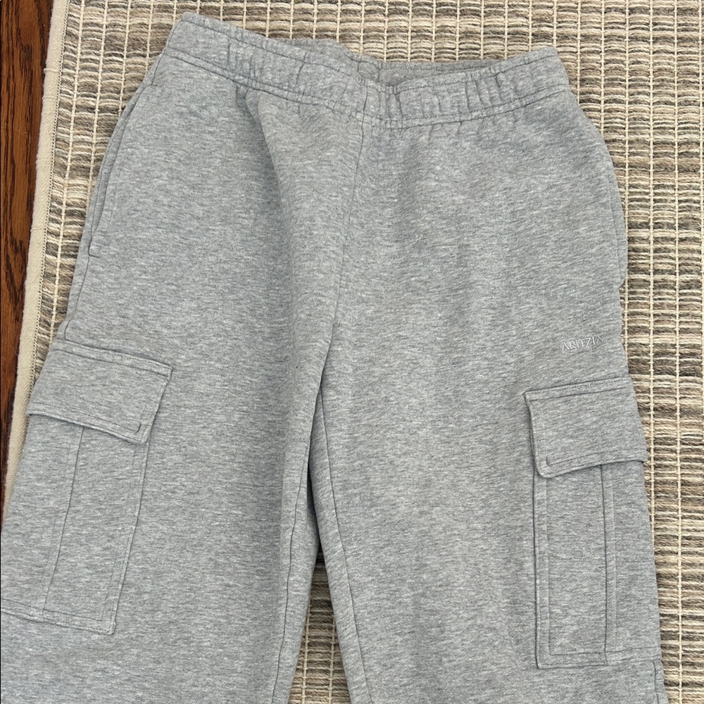 Aritzia Gray Cargo Joggers